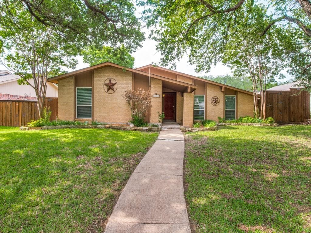 1461 Big Bend Dr