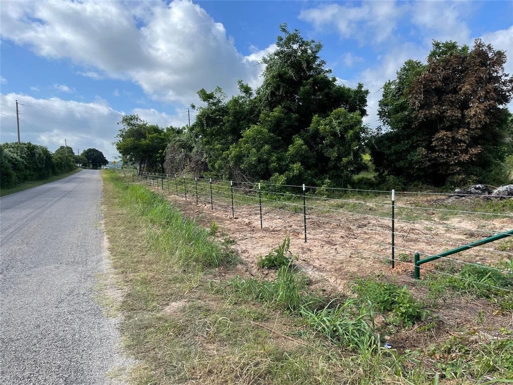1271 County Road 1004
