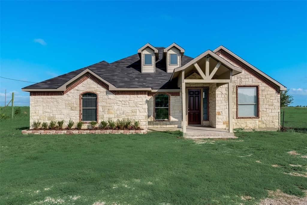 5748 Nw County Road 1270