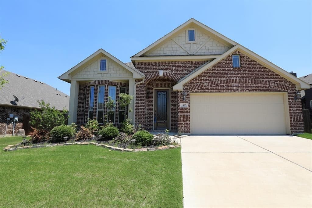 1003 Star Grass Dr