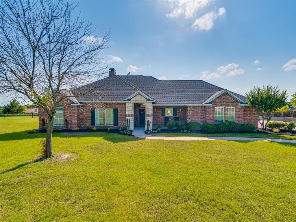 1120 Trophy Ct E