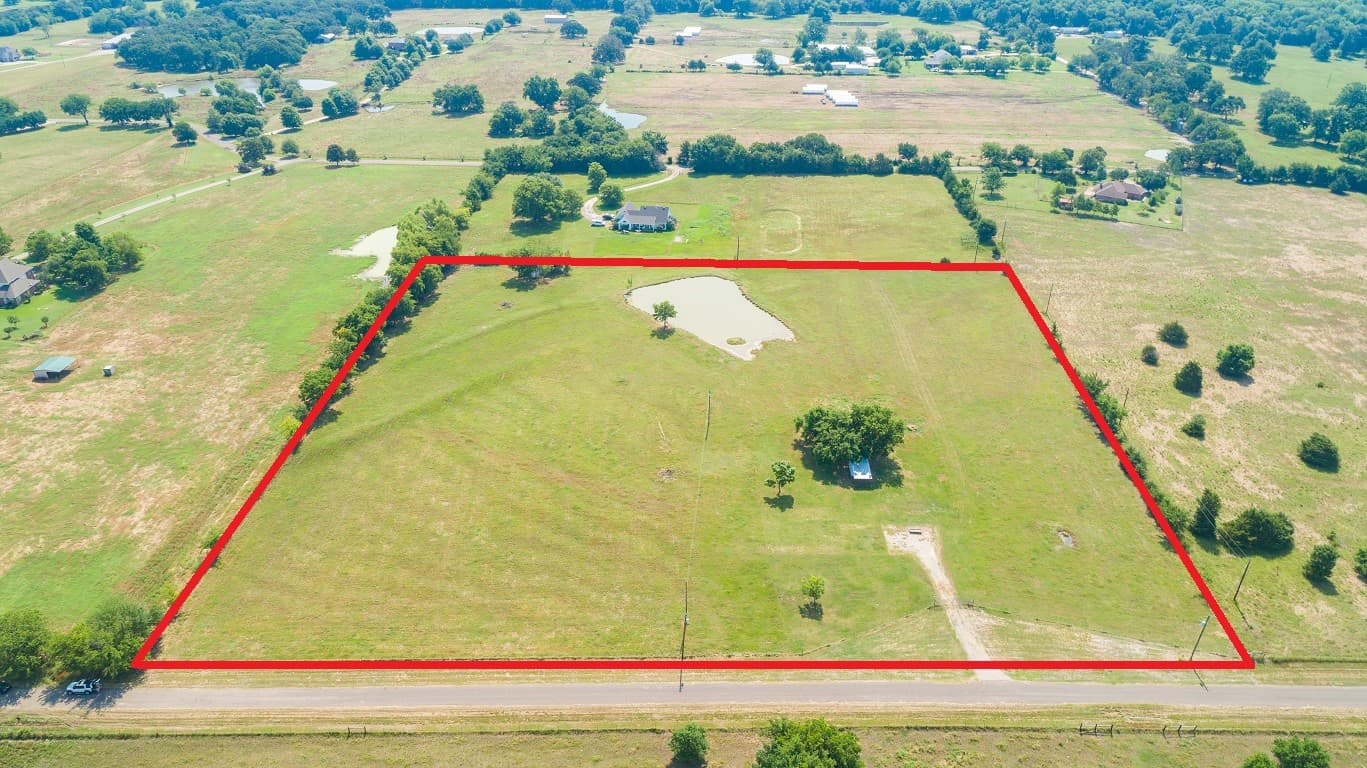1591 Private Road 4225