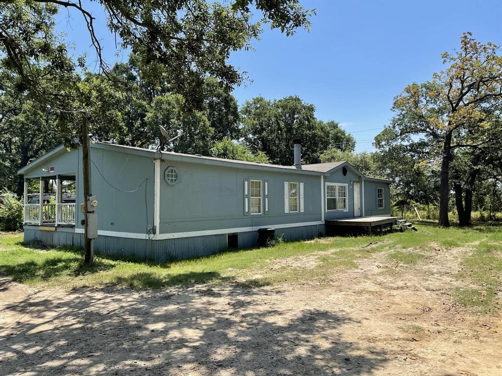 309 E Golden Oaks Dr