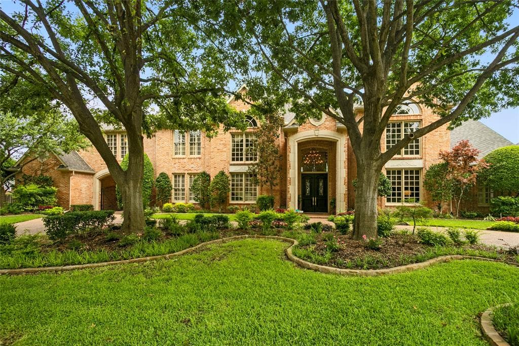 5221 Corinthian Bay Dr