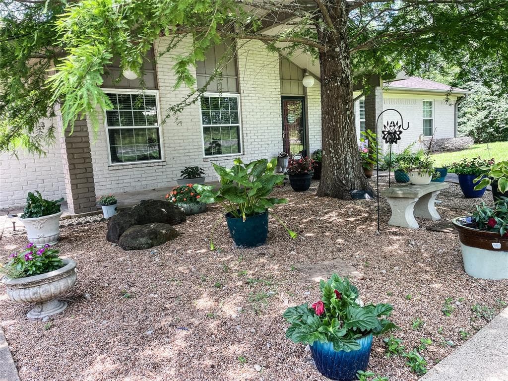 5797 County Road 1405