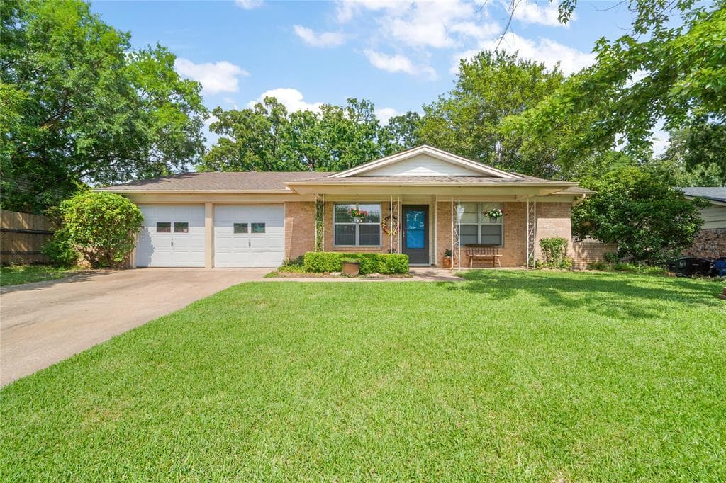1414 Morrison Dr