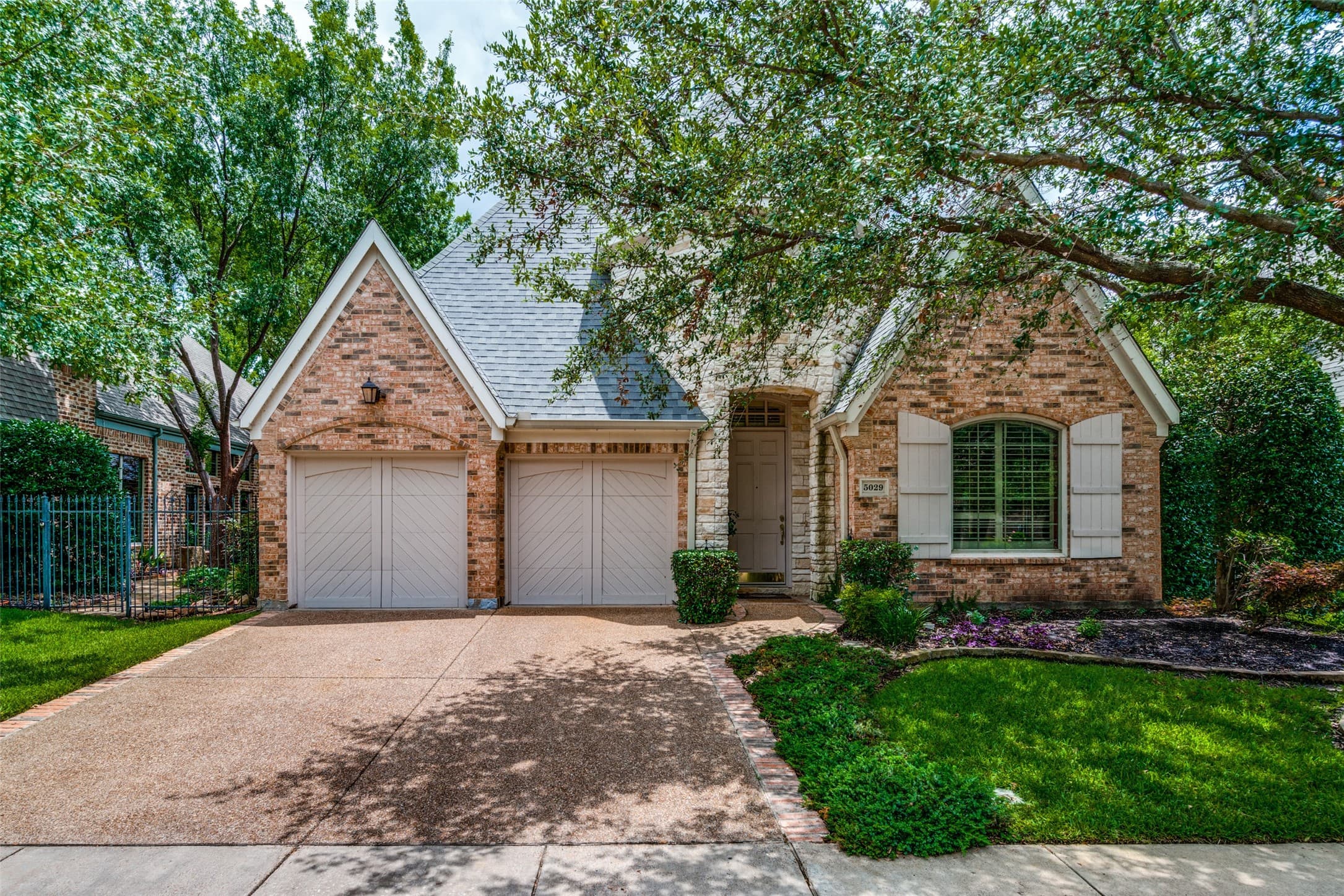 5029 Stonebridge Dr