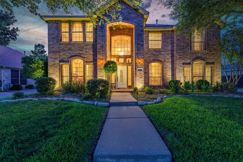 1911 Fall Creek Trl