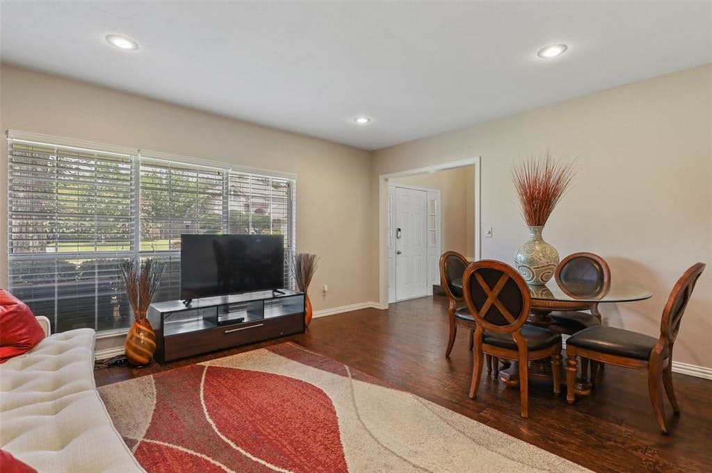 Gallery image 4