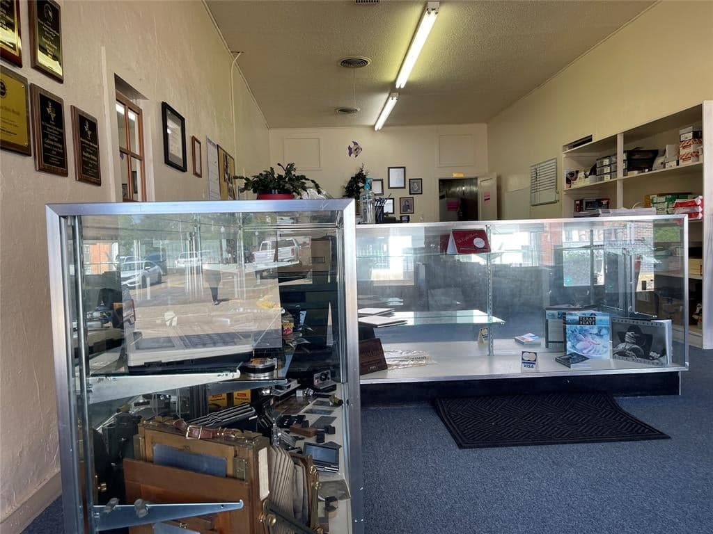 Gallery image 2