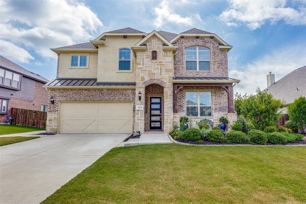 1513 Sherwood Dr
