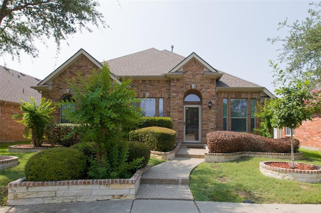 1772 Flowers Dr Fl Owers