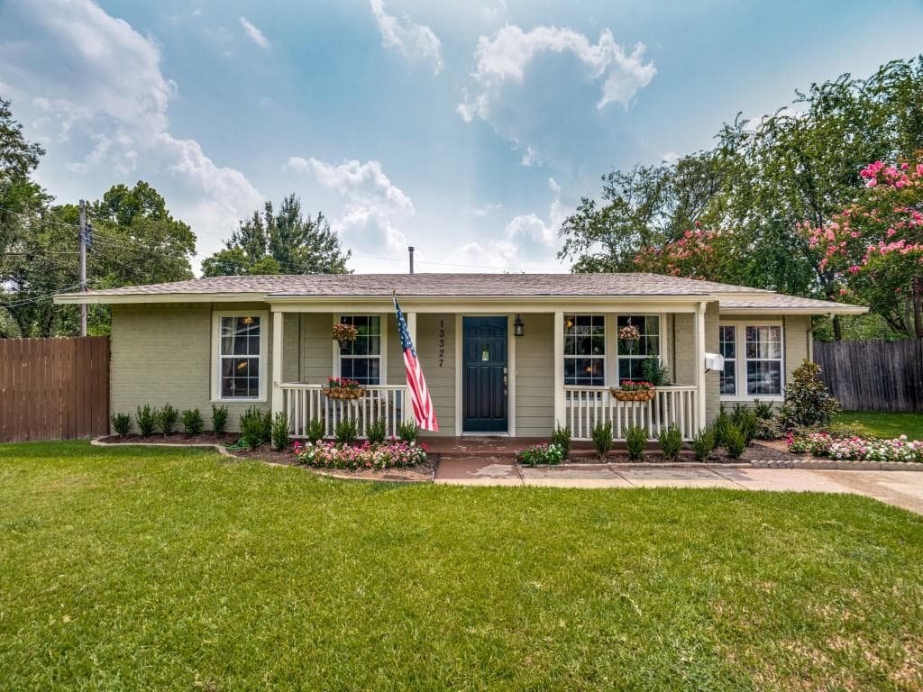 13327 Castleton Cir