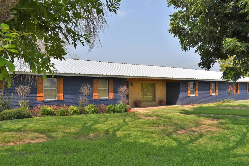 52 County Road 303