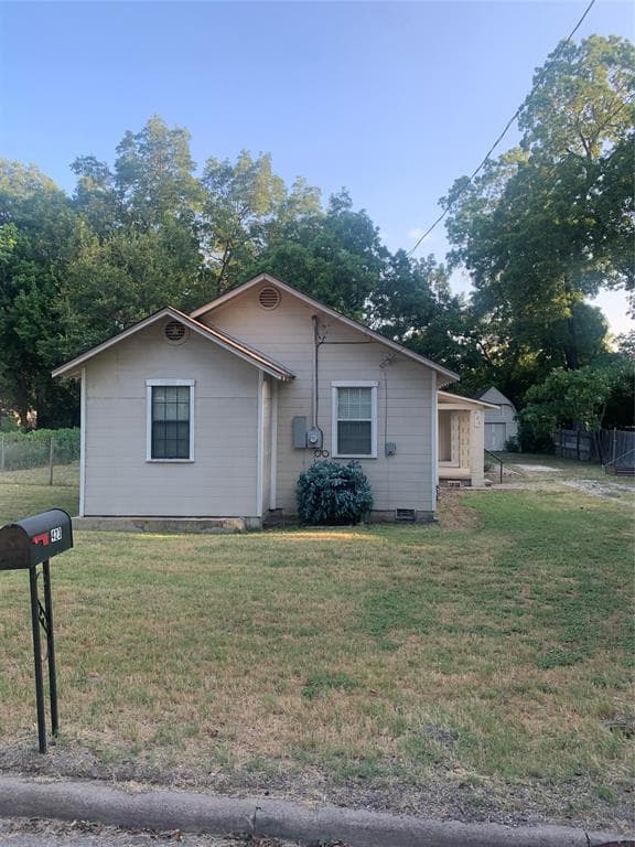 423 W Live Oak St