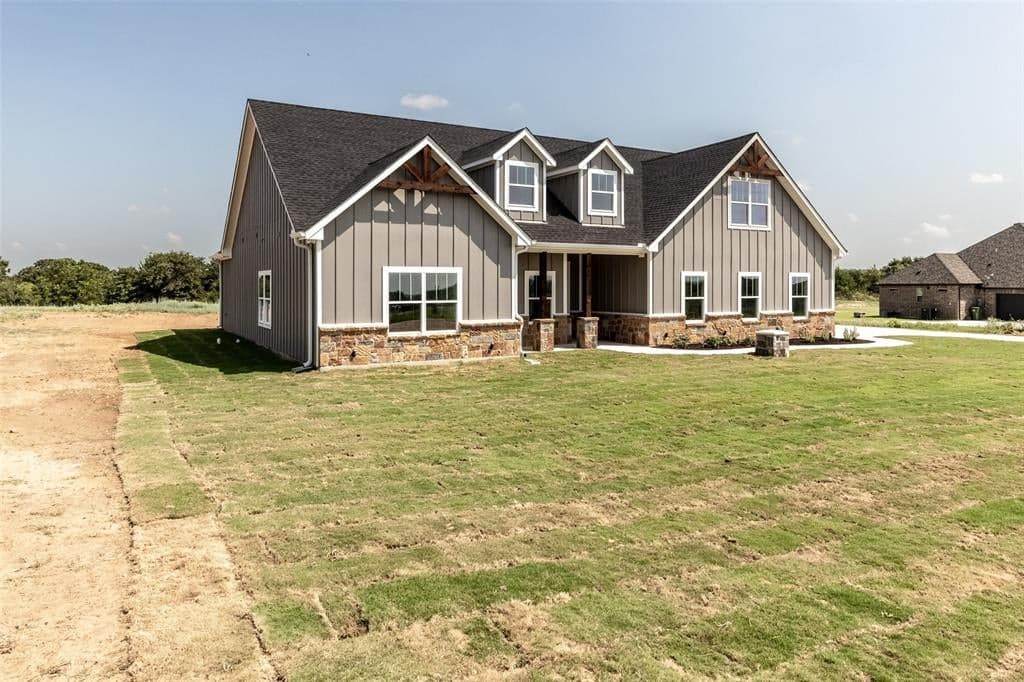 1260 County Road 2175