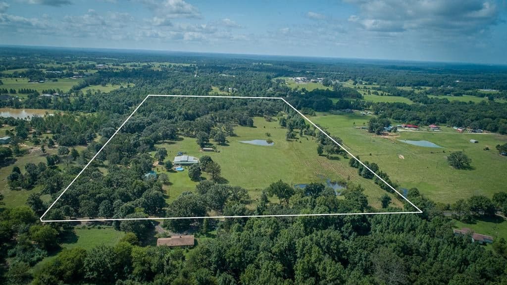 1642 County Road 1612