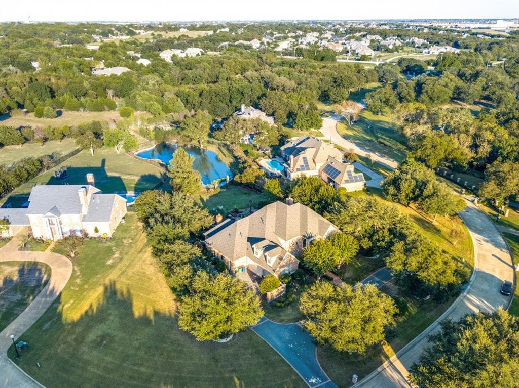 512 Moraine Way