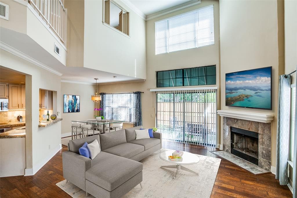 5950 Lindenshire Ln Unit 101