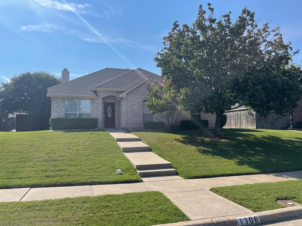 1306 Vail Ln