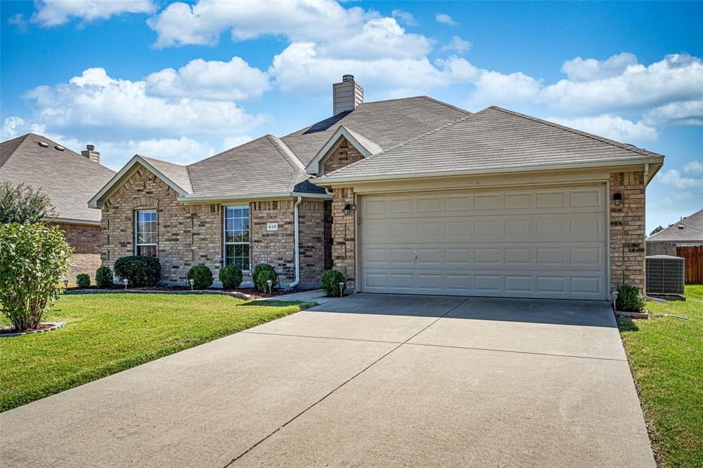 613 Tumbleweed Dr