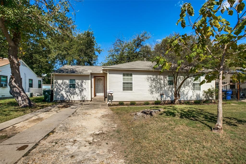 1505 Davis Blvd