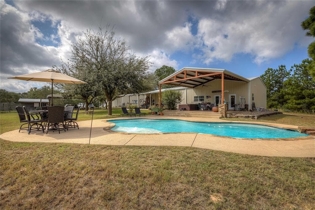 15192 County Road 1113