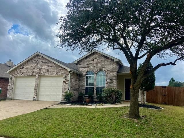 433 Sugarberry Ln