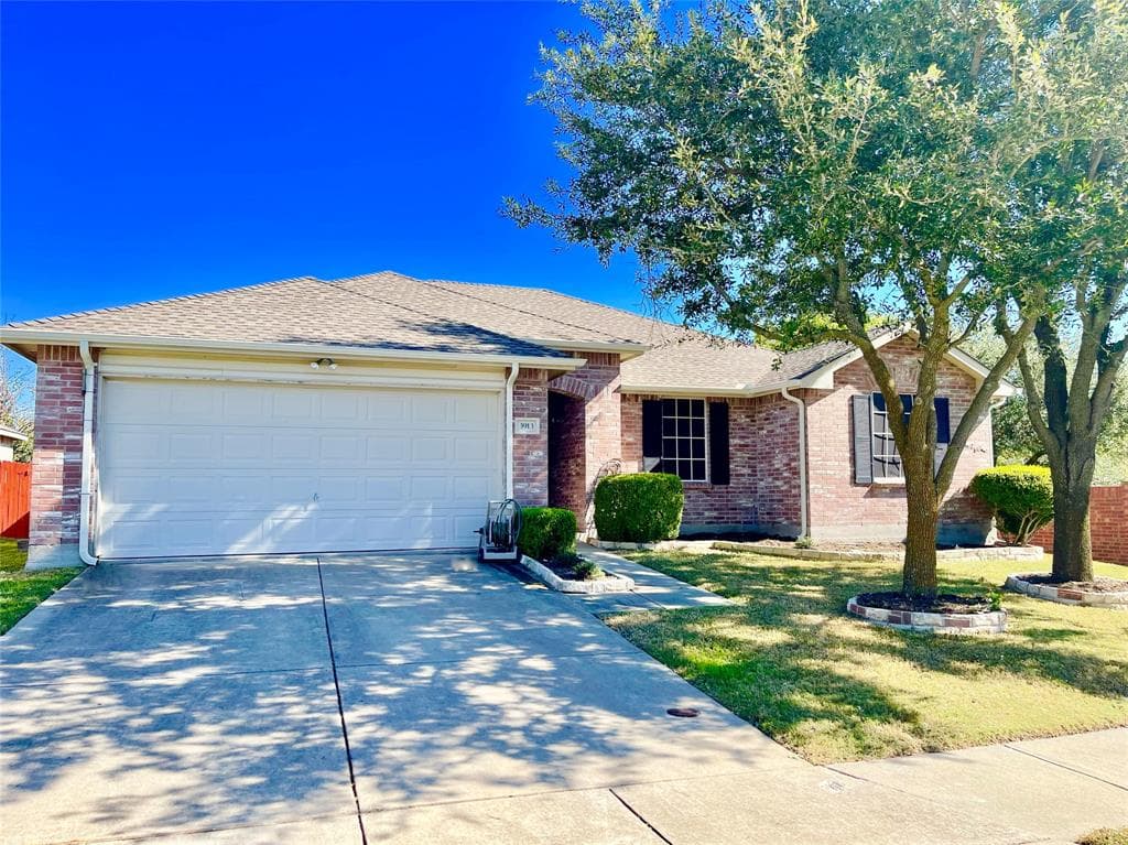 3913 Kathryn Way
