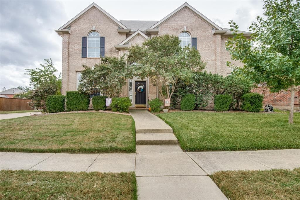 3749 Red Oak Trl