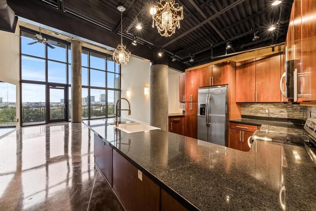 3110 Thomas Ave Apt 719