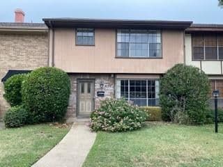 630 St Charles Ct