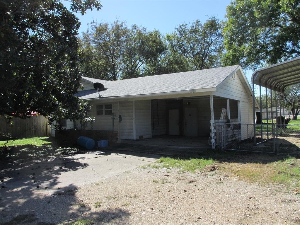704 Tarlton Ave