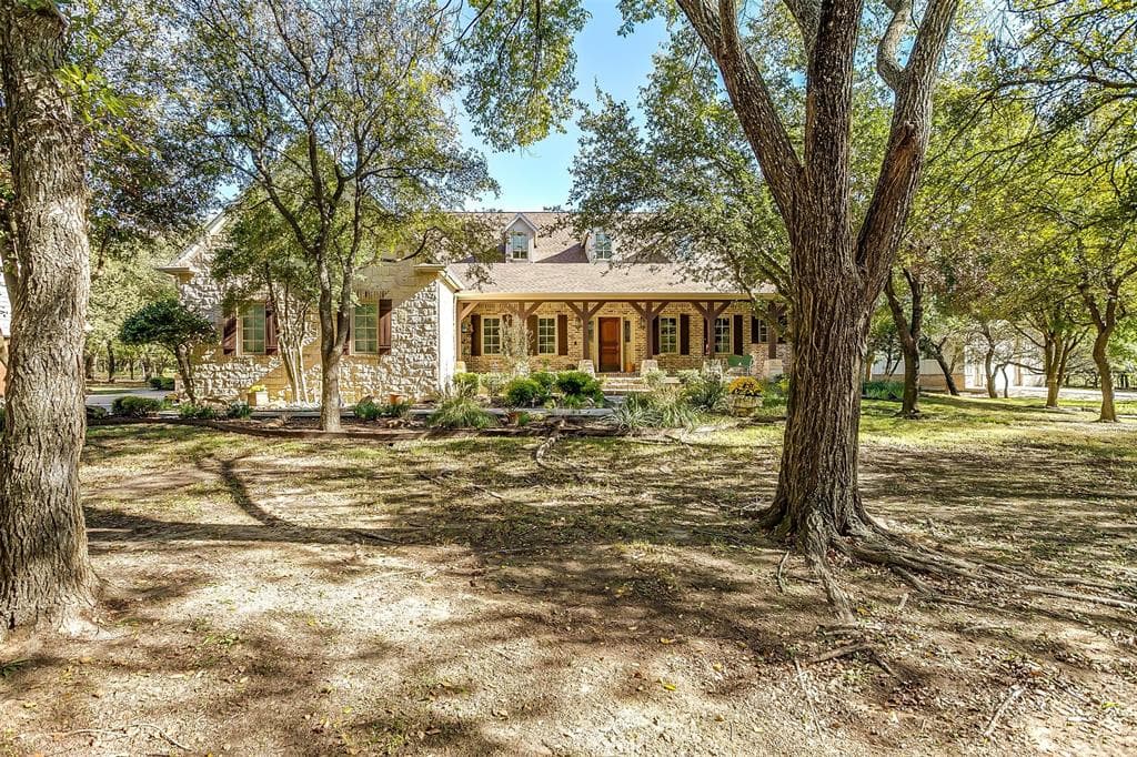 229 Hunter Ct