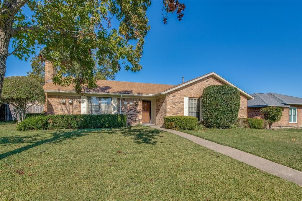 2923 Manchester Dr