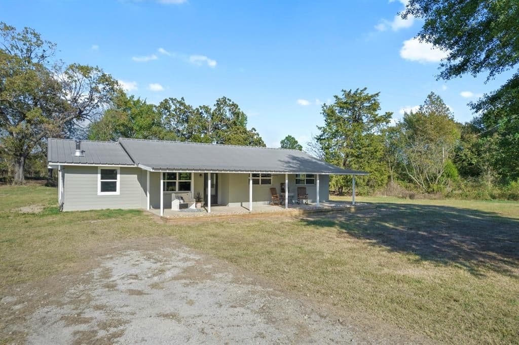 5201 Farm Road 1487
