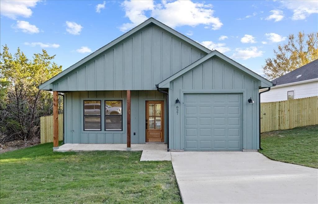 827 Pecos River Dr