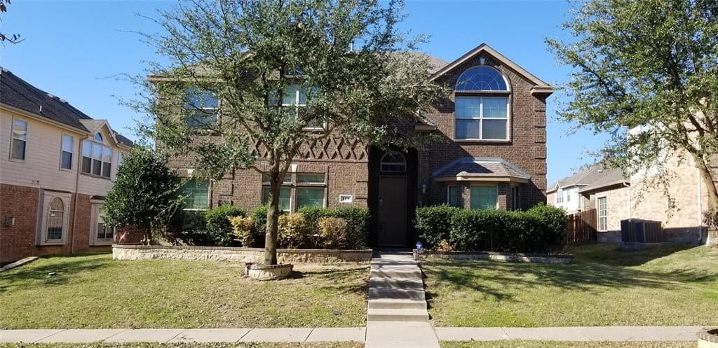 113 Rose Garden Way