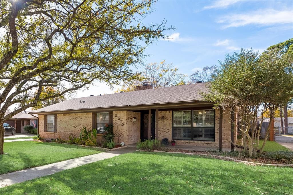 2312 Diana Dr