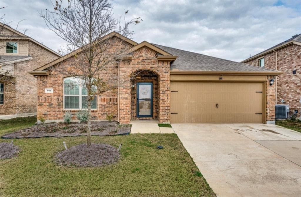 806 Platinum Dr