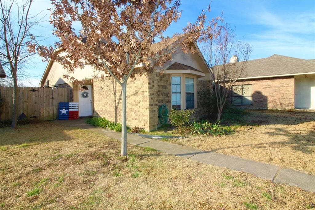 1724 Wheatfield Dr