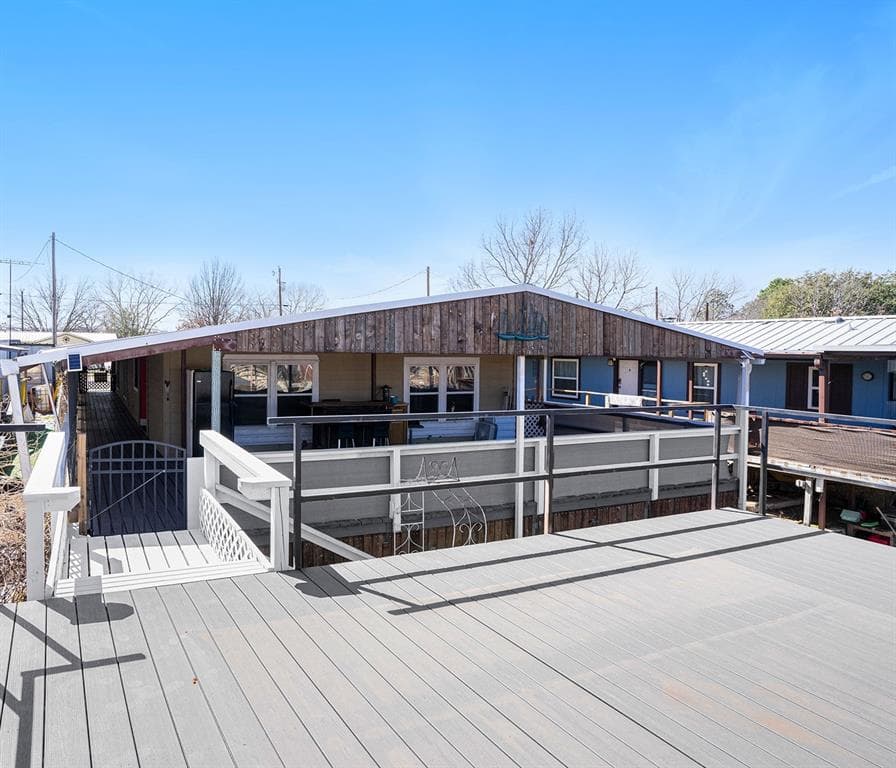 6521 Christa Ct
