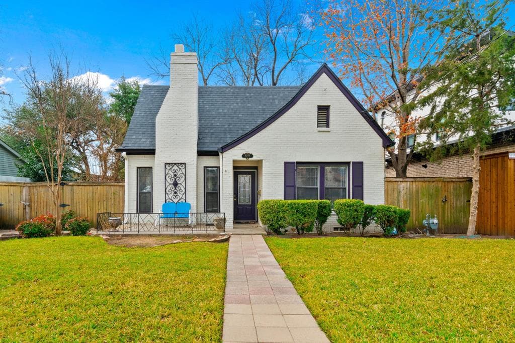 5227 Parkland Ave