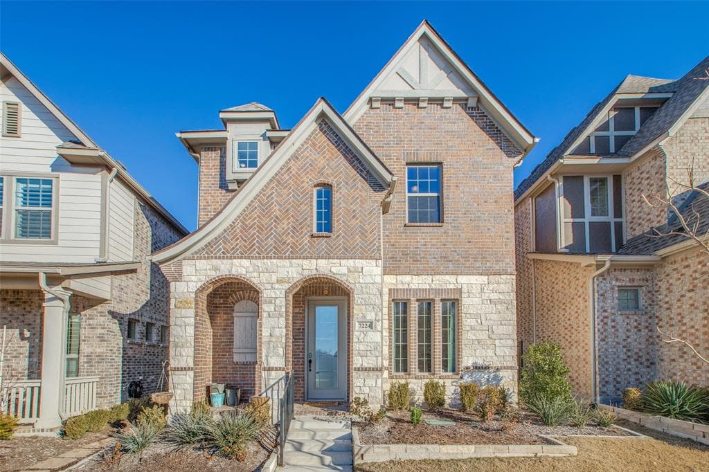 Main property image