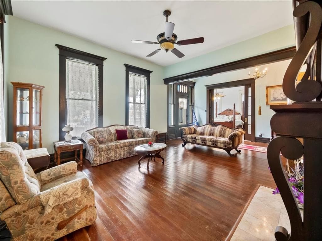 Gallery image 4