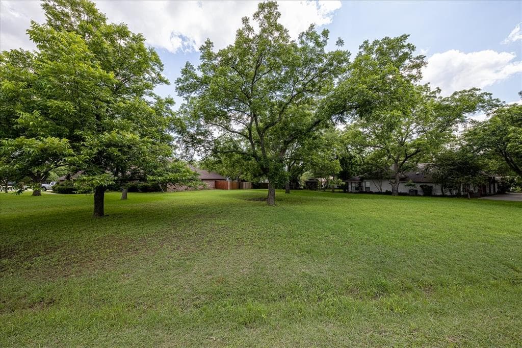 6209 Joseph Dr