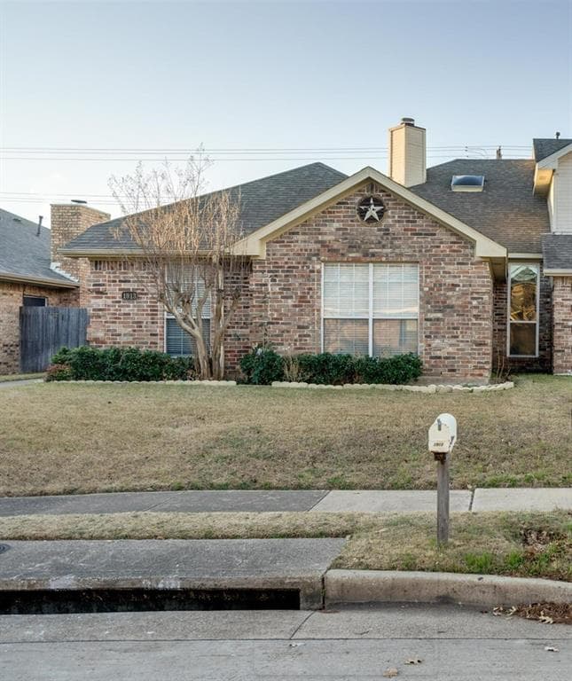 1913 Hearthside Ln