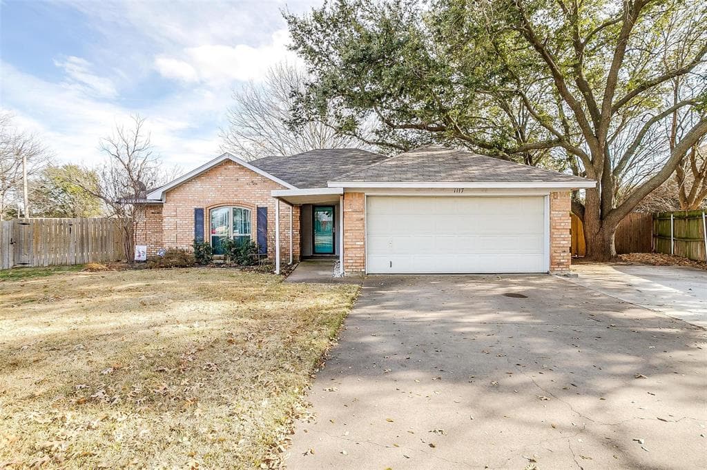 1117 Judy Ave