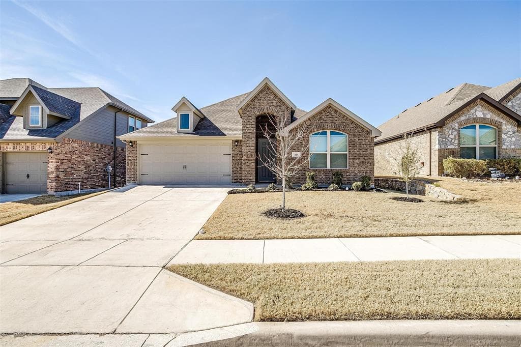 305 Bayonet Dr