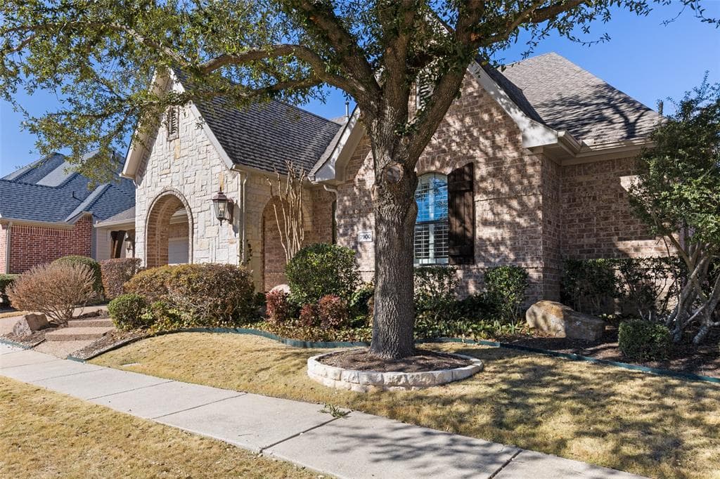 7900 S Ballantrae Dr